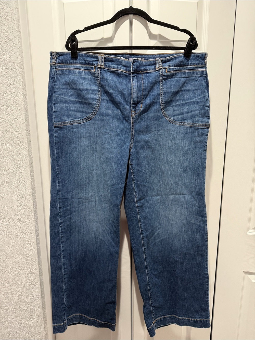 Torrid Women’s High Rise Wide Leg Blue Denim Jeans Size 18 Regular